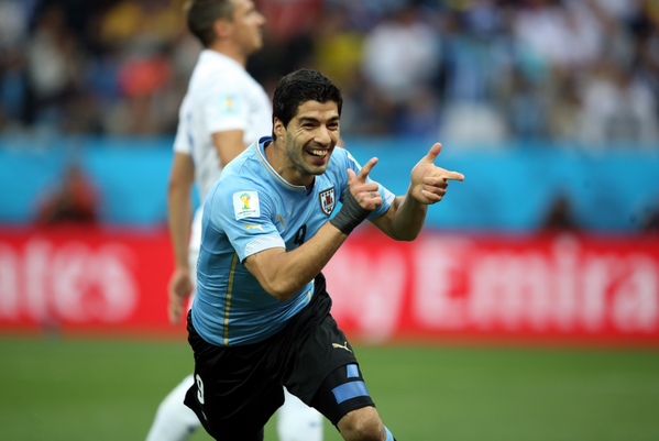 VIDEO] Luis Suárez regresó para darle la victoria y devolverle la vida a  Uruguay – Futbolizados
