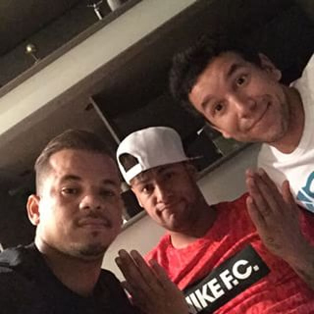 neymar_paperas